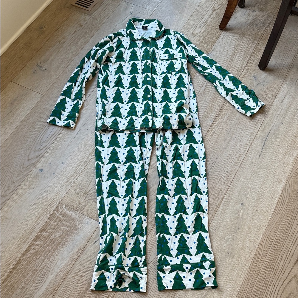 J crew Christmas tree cotton pajama set. Small.